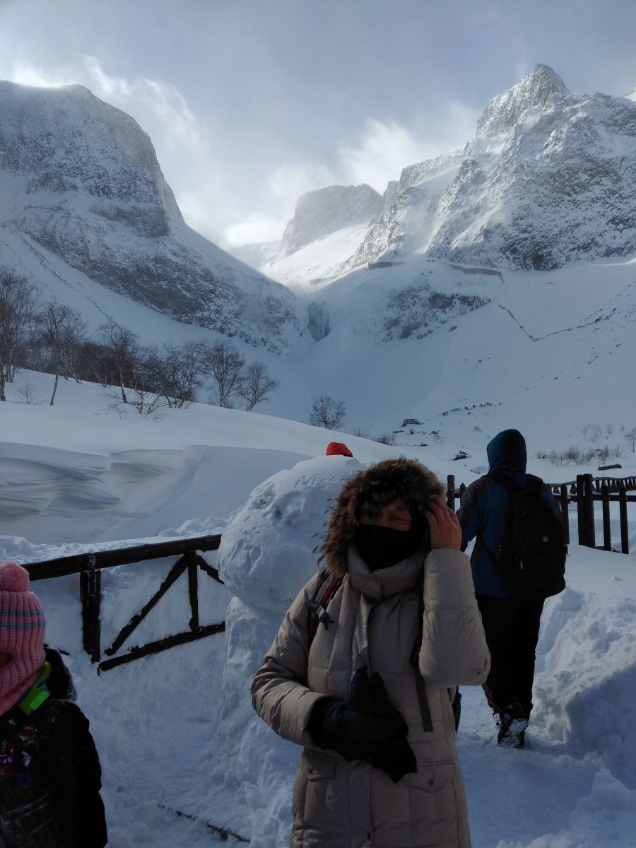 作者參與江蘇志蘇公益團體主辦，帶領視障朋友徒步穿越雪鄉的活動，留下深刻印象。