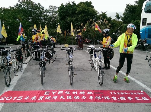 經過七堵舊火車站我們一定要停下來拍照