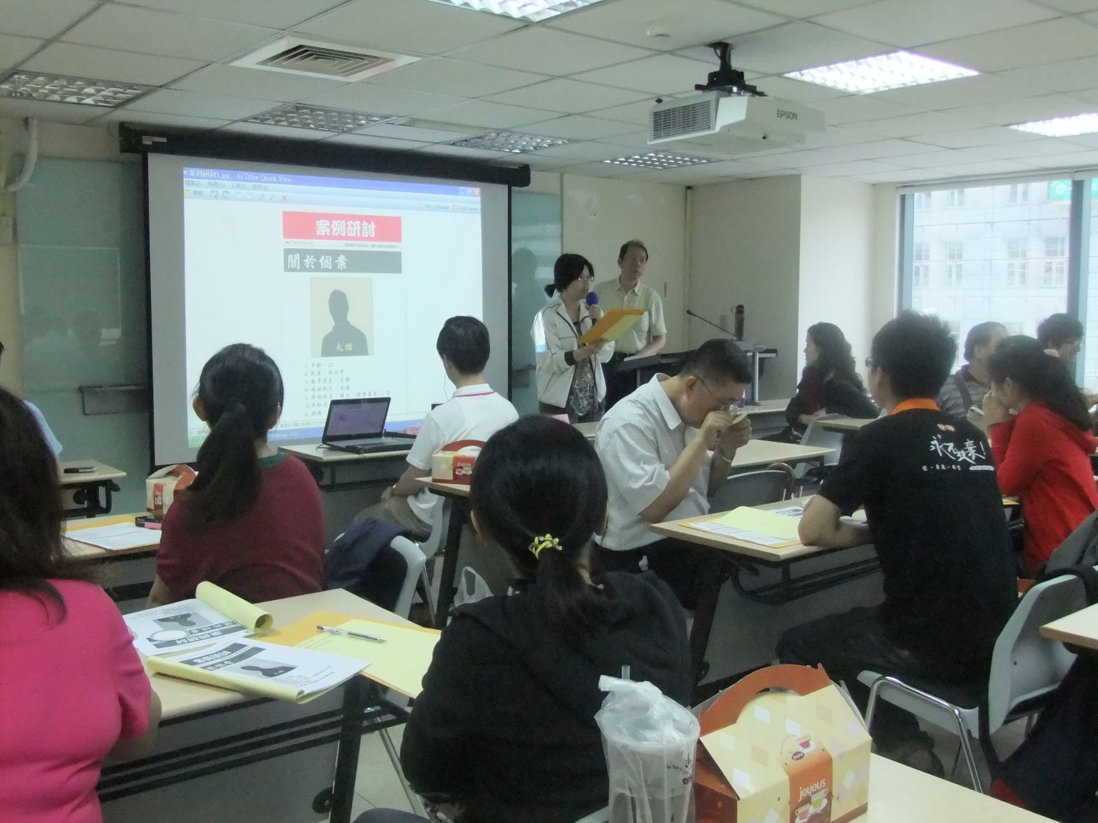 在102年職業重建的座談會上，我們用各式各樣的情境討論來幫助專業人員更瞭解視障者的需求