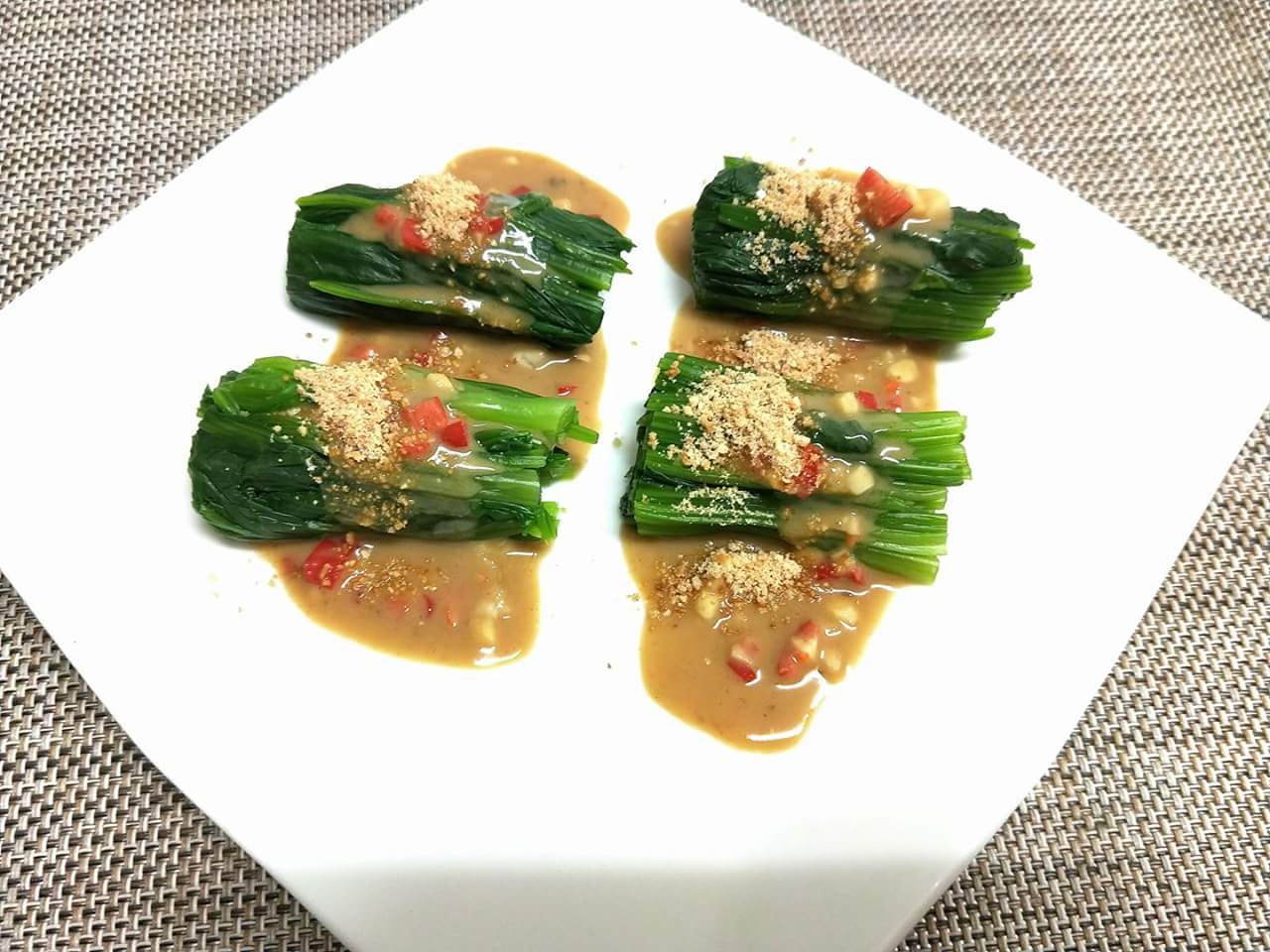 菠菜胡麻醬