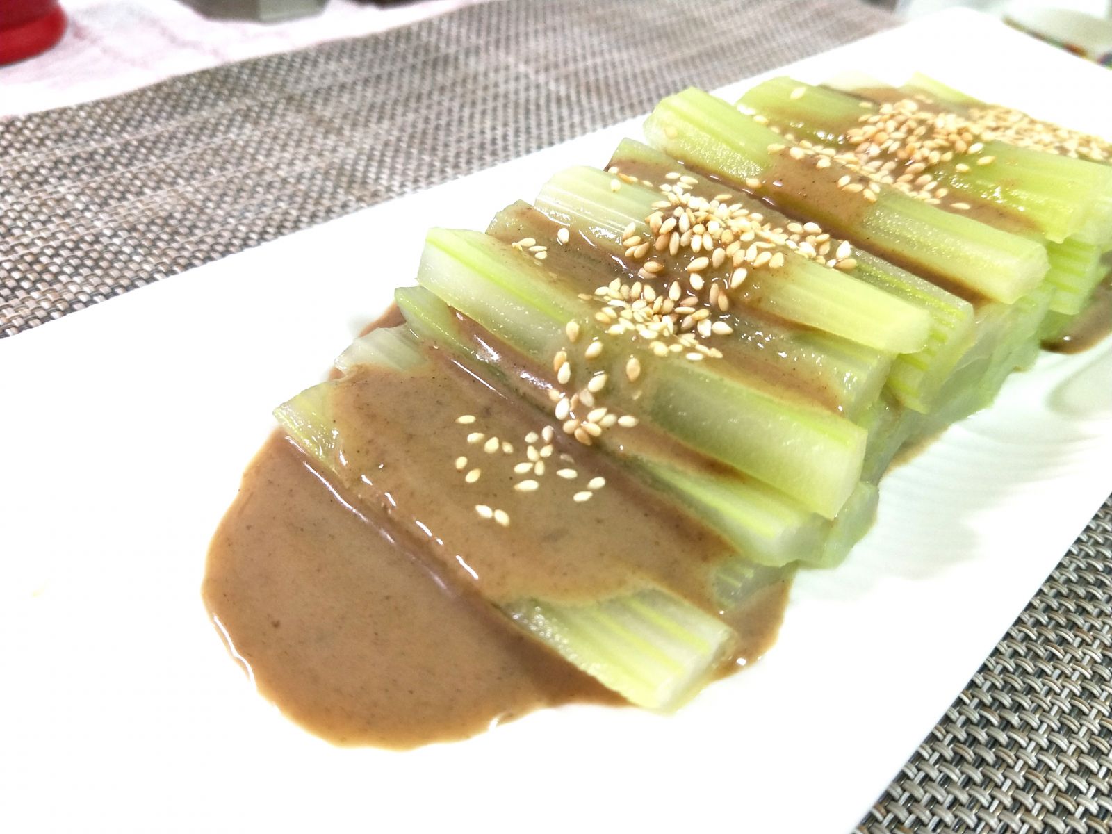 芹菜胡麻醬